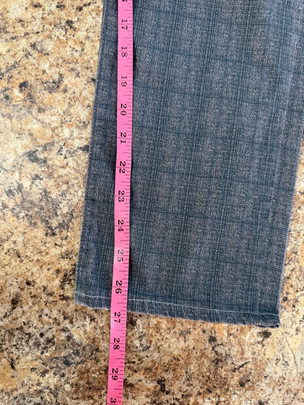 AG Adriano Goldschmied Jamison Skinny Chino Pants Plaid Grey Size 32x27 - Picture 9 of 9